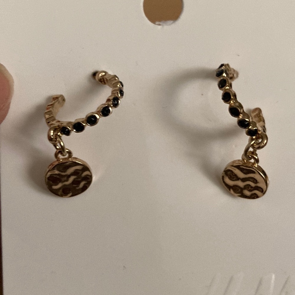 Black and gold earrings